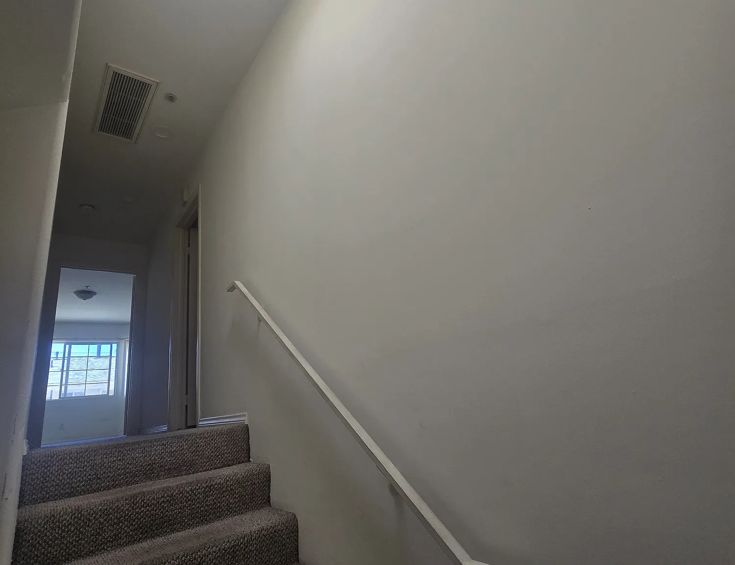 1 bed, 1.5 bath, 650 sqft, $2,400 — Photo 3