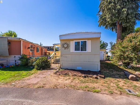 34956 Seavey Loop Rd Unit 11, Eugene, OR 97405