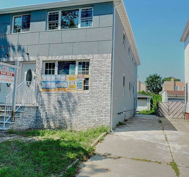 2nd image of 137-50 233rd St