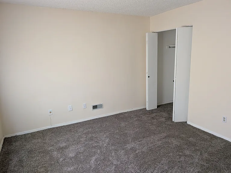 3090 Starlight Cir — Photo 7