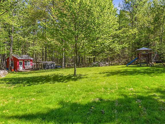 5th image of 789 Brighton Hill Road
