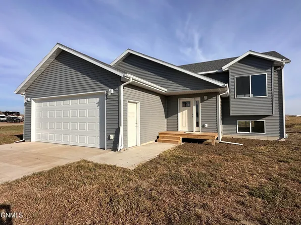 12551 32f St NW, Watford City, ND 58854