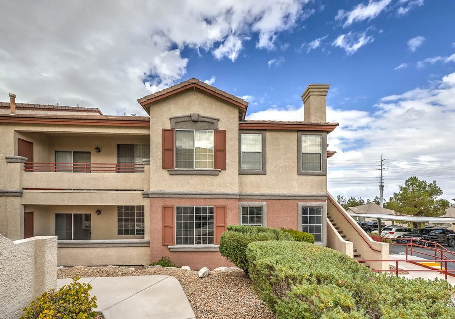 First-Floor 3BR/2BA Gated Condo with Resort-Style Pool & Spa — Photo 2
