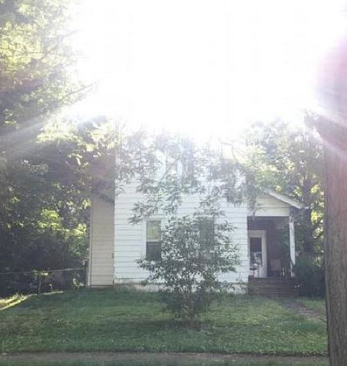 1st image of 222 Jefferson St