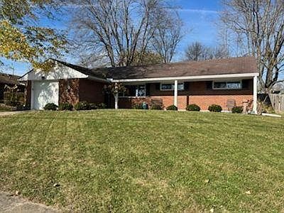 1st image of 924 Birchwood Dr