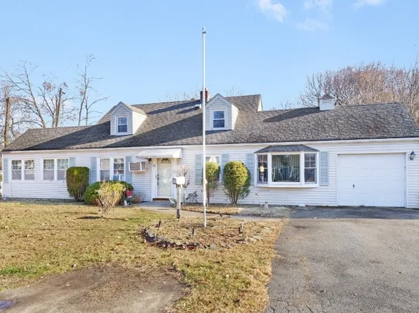 45 Village Rd, Pequannock Twp., NJ 07444