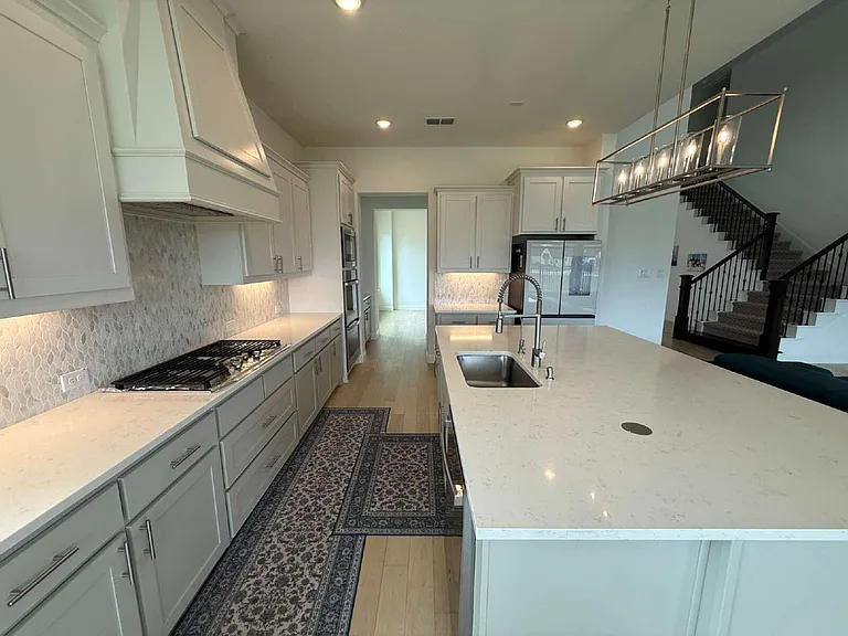 1927 Pebble Ln — Photo 13