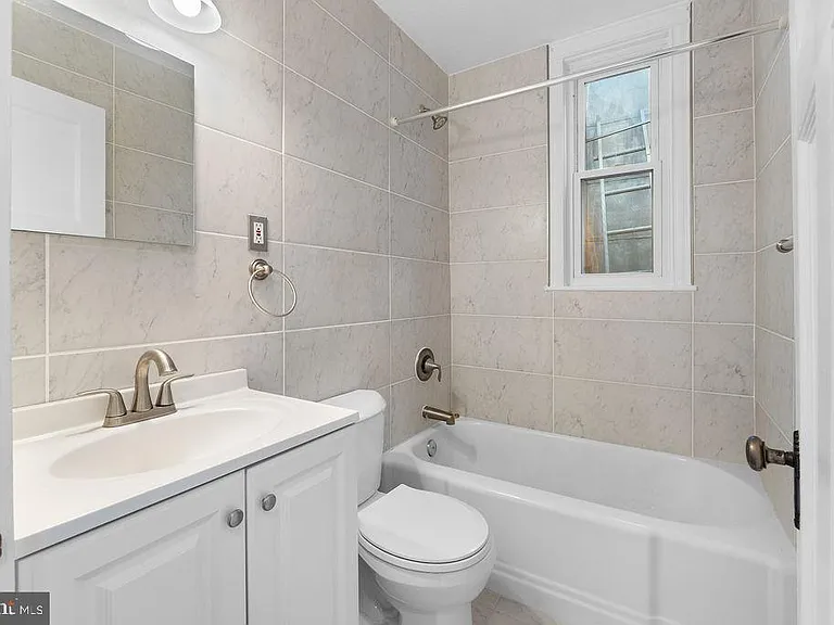 339 Drew St — Photo 12