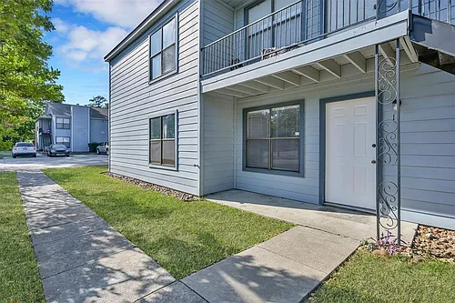 900 Holly Dr Photo 1