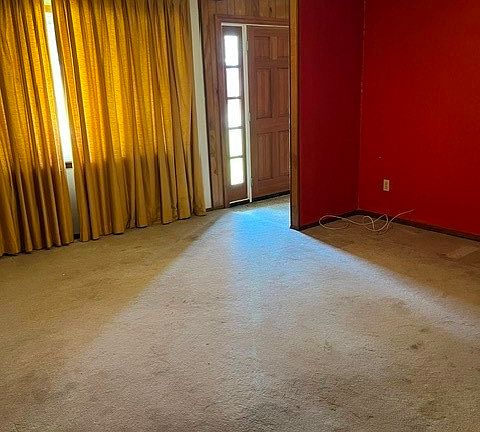 5th image of 304 Sunset St