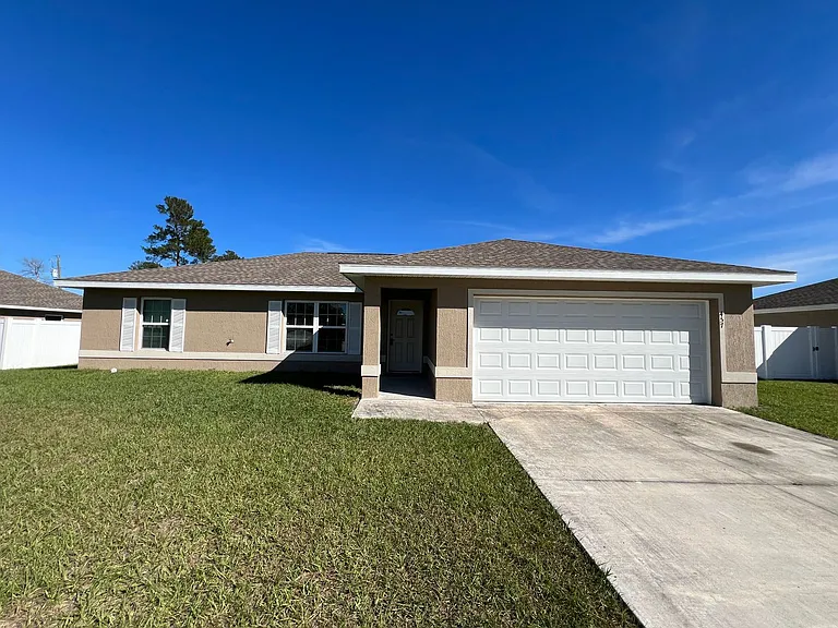 457 Marion Oaks Ln — Photo 2