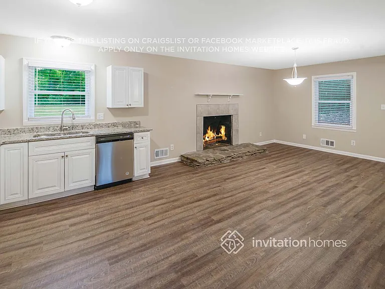 3916 Amsbury Rd — Photo 12