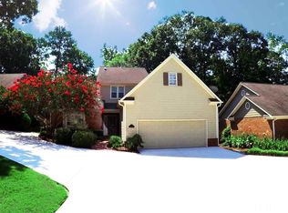 110 Prestwick Pl, Cary, NC 27511