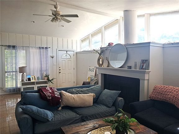 3rd image of 500 Nagle St #A
