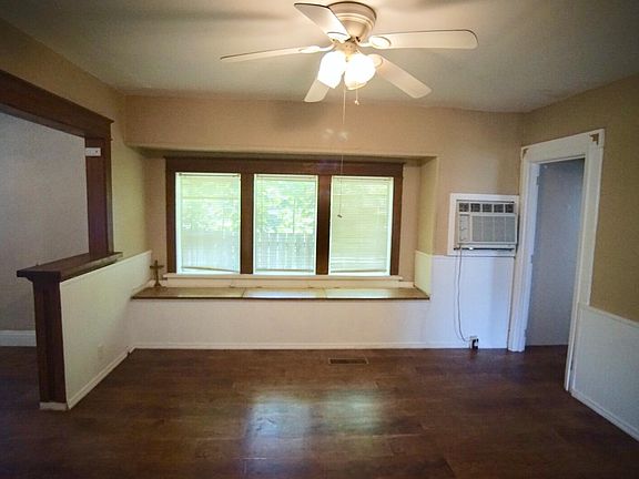 3rd image of 803 S 35th St