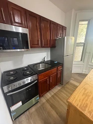 738 Kelly St #2 Photo 1