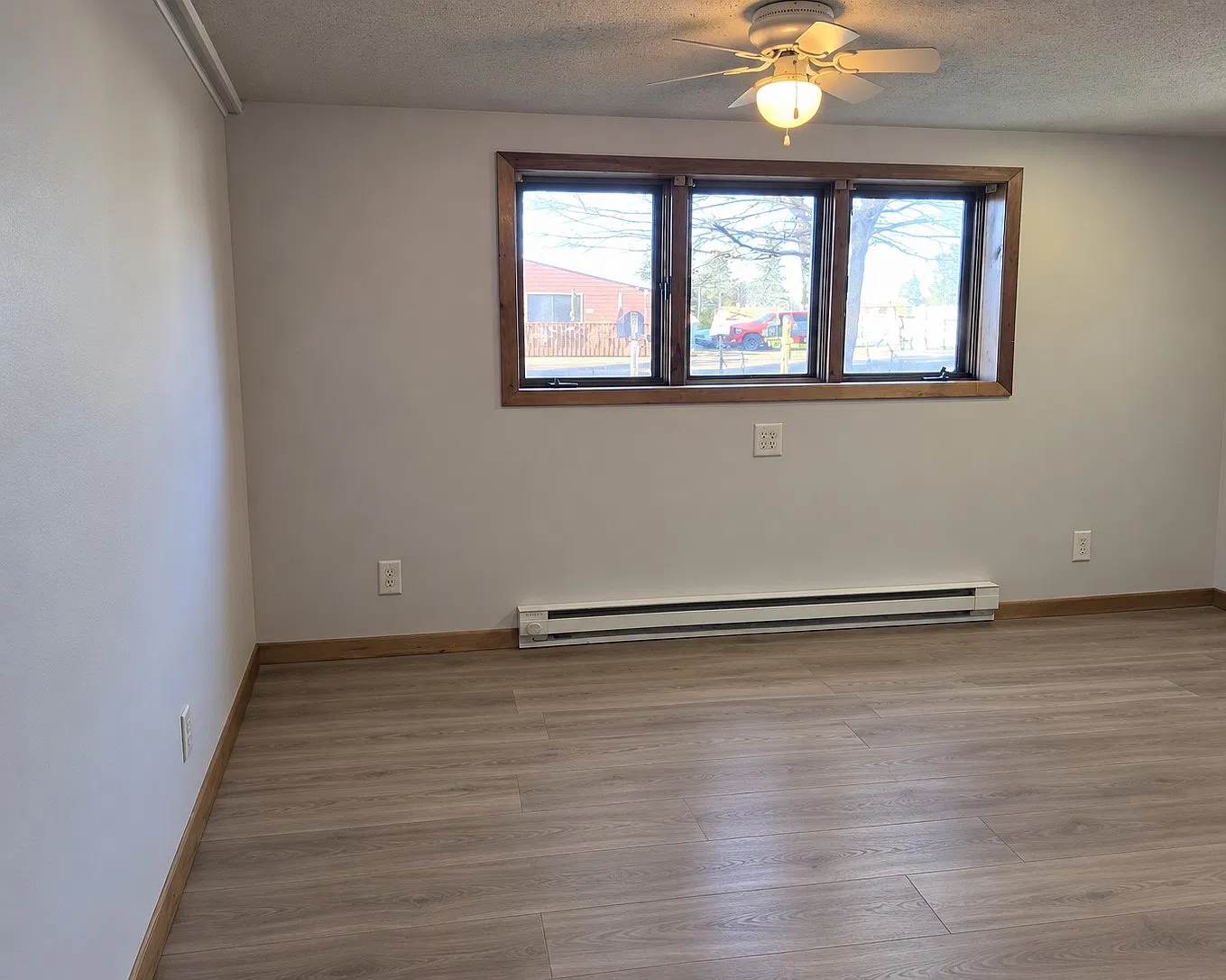 2 bed, $850 — Photo 1