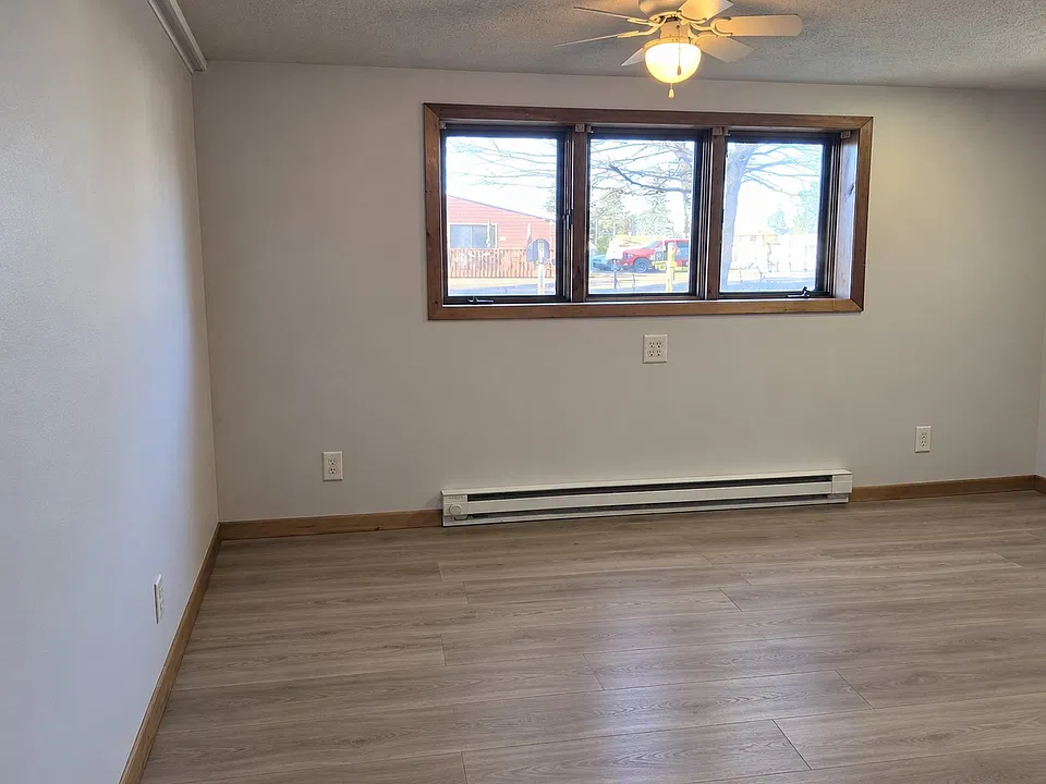 203 S Main St #203