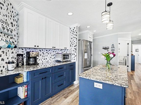 4th image of 17550 Canal Cove Ct