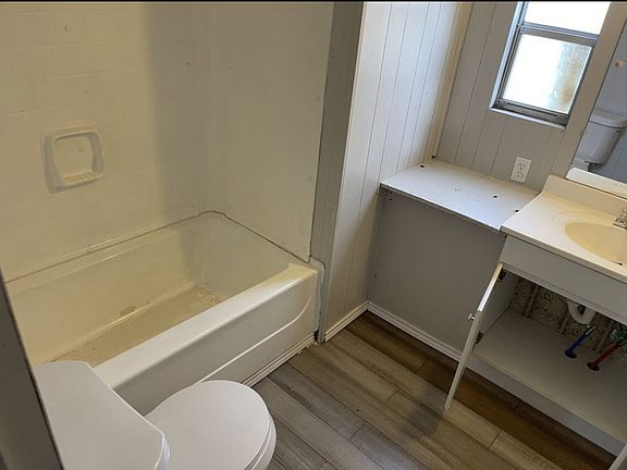 4th image of 154 Evergreen Dr #47