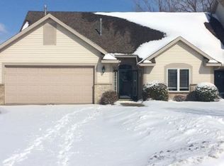 5238 Goodview Ln NW, Rochester, MN 55901