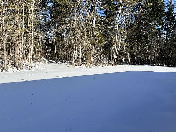 3rd image of 95 Cove Rd