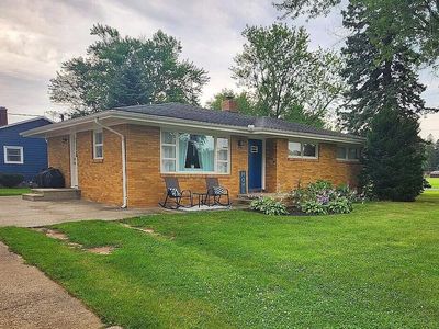 396 Hunter Dr, Benton Harbor, MI, 49022