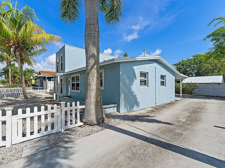 1779 Len Dr #1 — Photo 4
