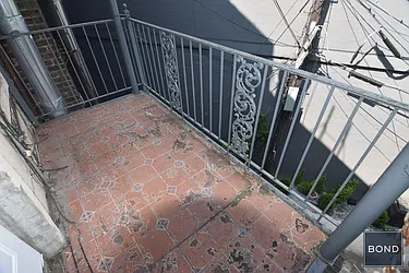 Rented by Bond New York