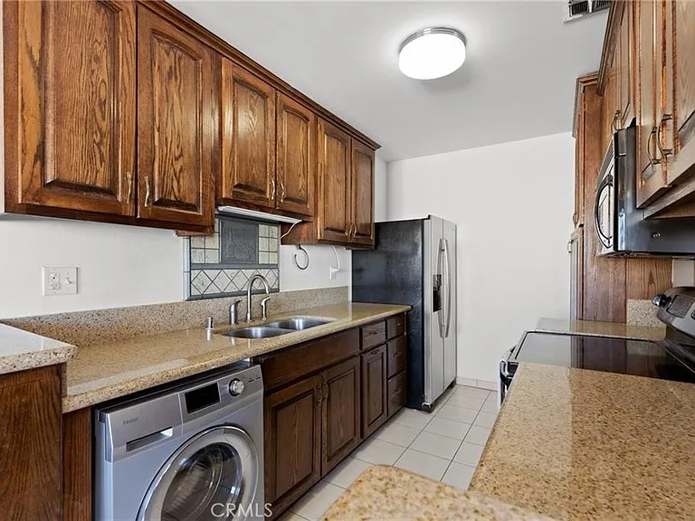 5400 Newcastle Ave #56 — Photo 16