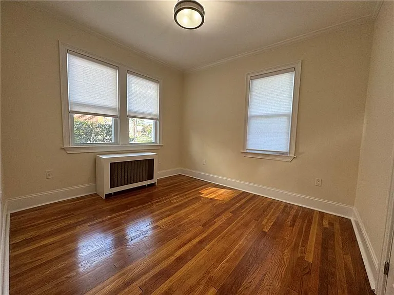 667 Yonkers Ave #1R — Photo 8