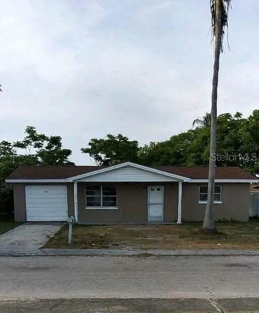 3 bed, 1008 sqft, $1,395 — Photo 1