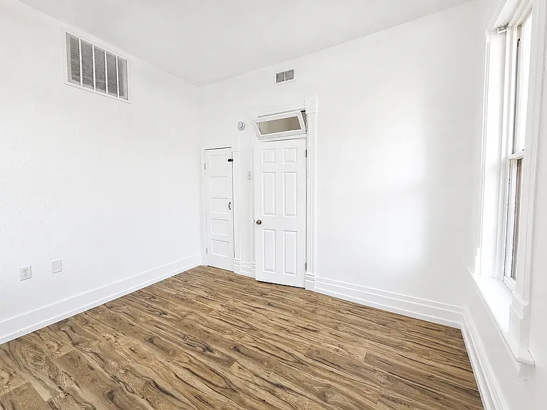 13224 S Redwood Rd — Photo 14