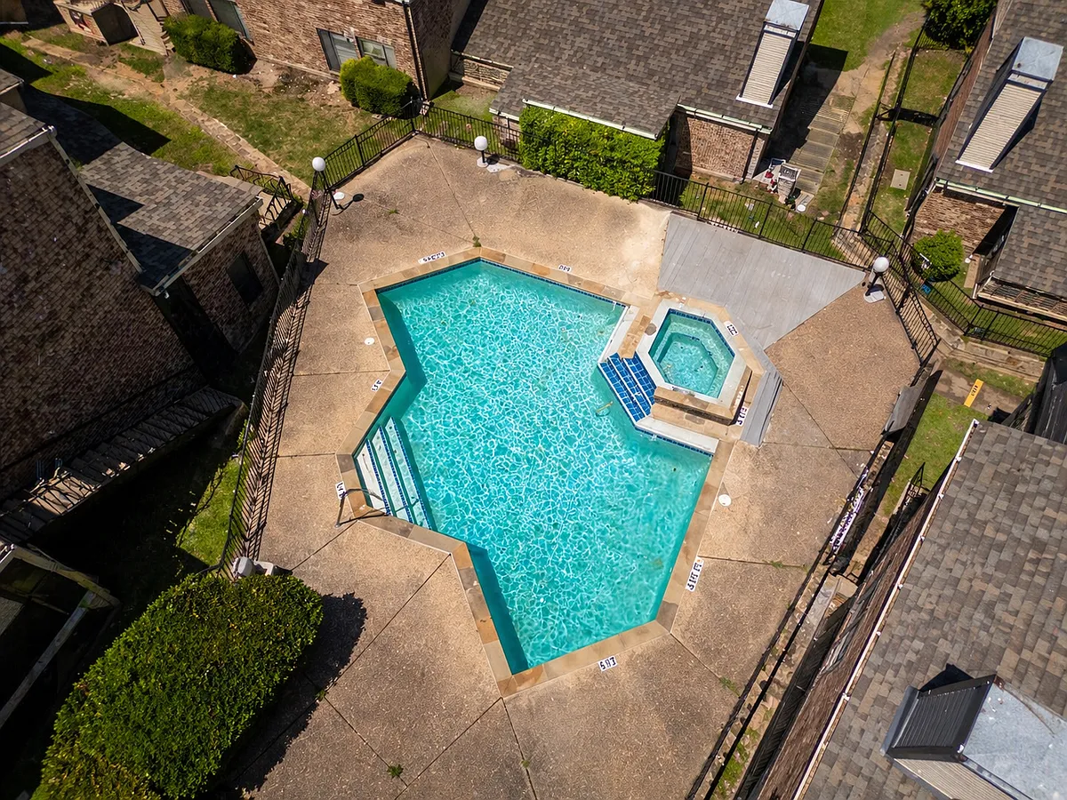 Building Photo - 2835 Keller Springs Rd #808