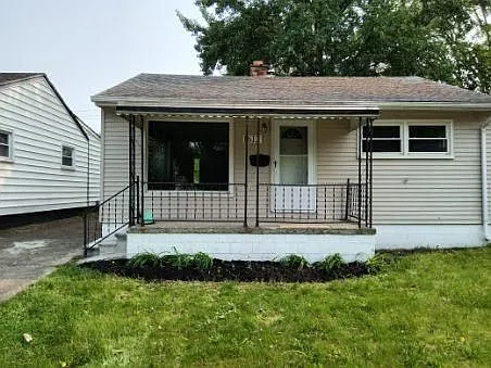 1612 E Granet Ave photo 1