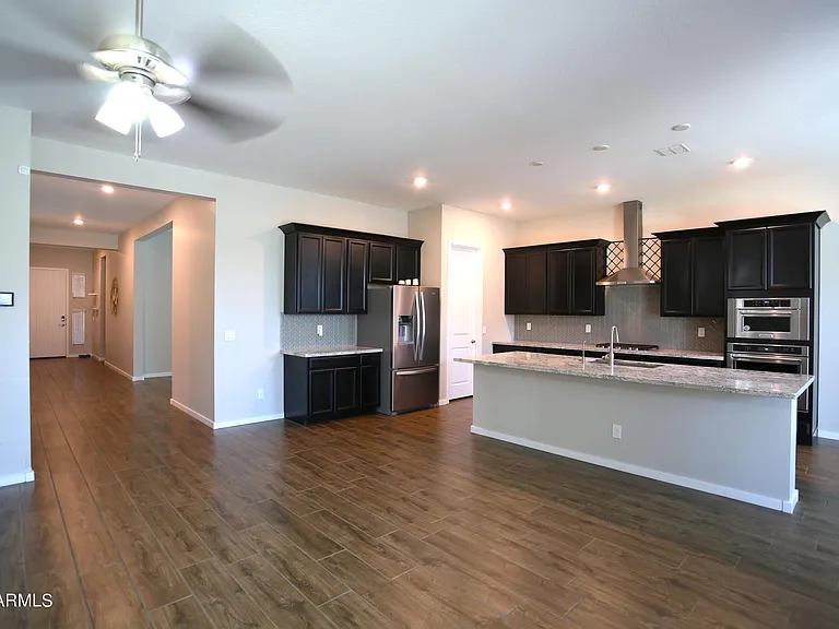 1201 E Cherrywood Pl — Photo 33