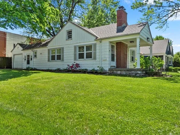 7901 Ward Parkway Plz, Kansas City, MO 64114