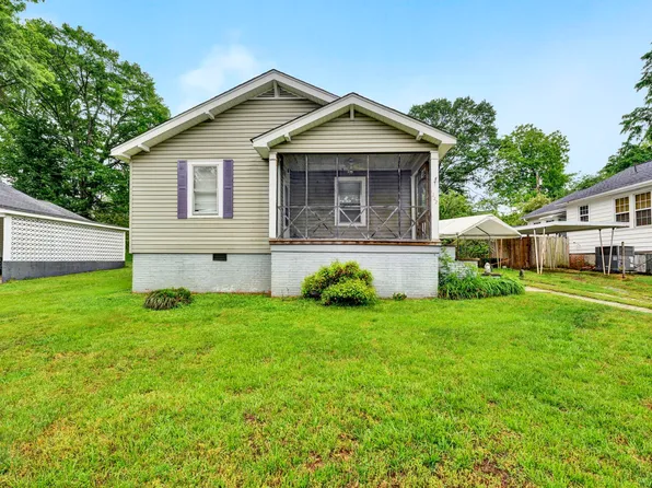 222 Webster St, Slater, SC 29683