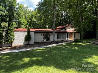 9520 Hickory Creek Rd, Charlotte, NC 28214