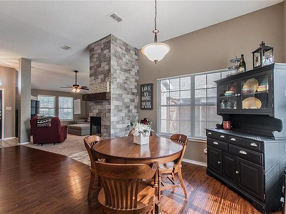 5th image of 7140 Fox Dr