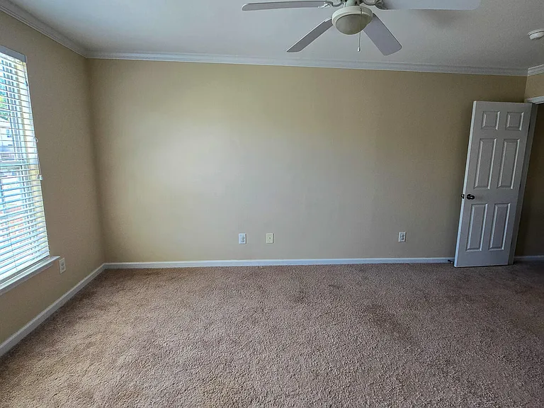 9819 Layla Ave — Photo 20