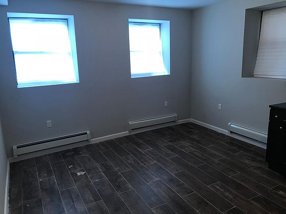 5th image of 829 18th Ave #B4