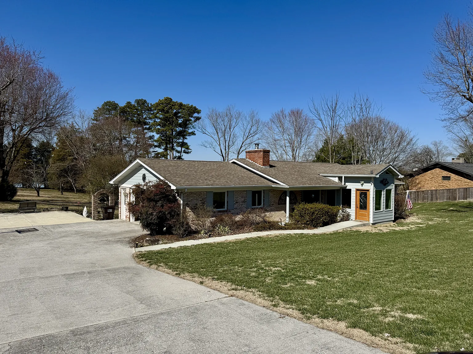 891 Leona Drive - 1 — Photo 3