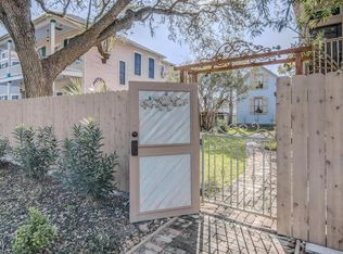 2019 Avenue M, Galveston, TX 77550