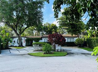 9460 SW 9th Ter, Miami, FL 33174