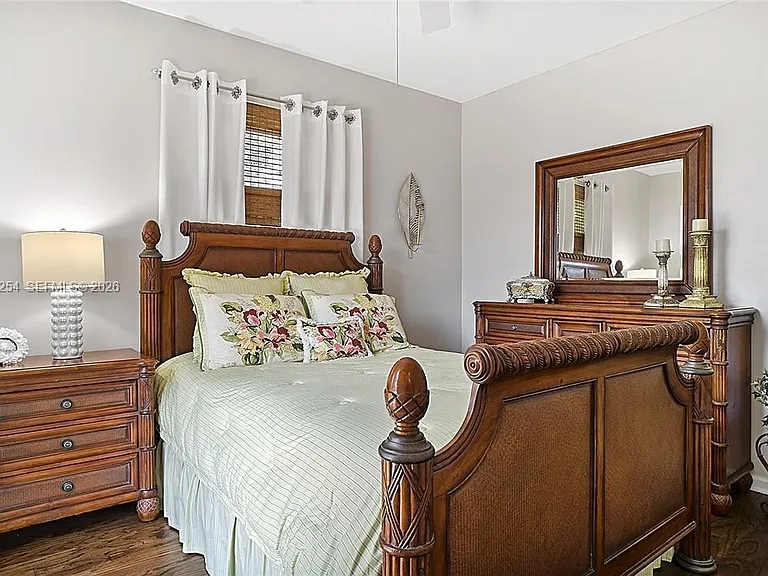 6807 NW 66th Way — Photo 32