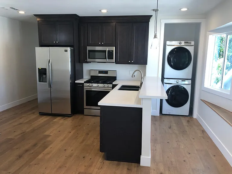 2620 1/2 N Griffin Ave — Photo 1