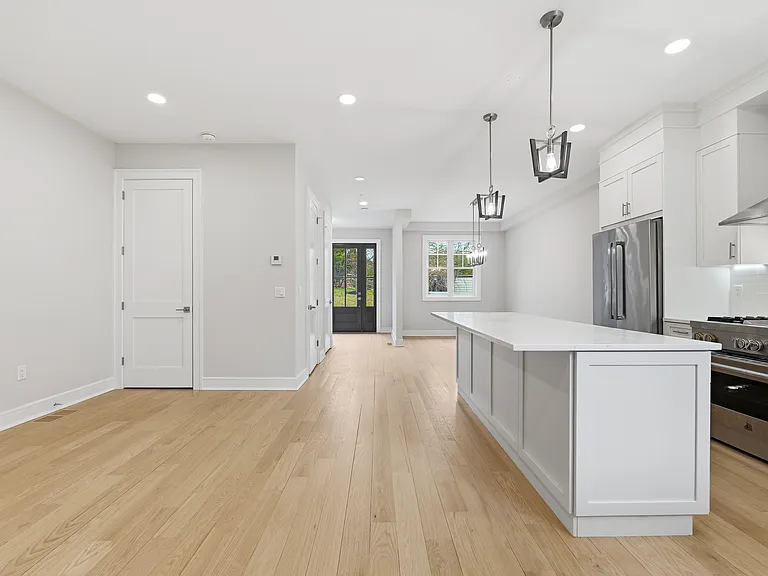 603 Springfield Ave #101 — Photo 36