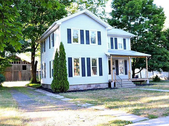 3rd image of 12 Smith St