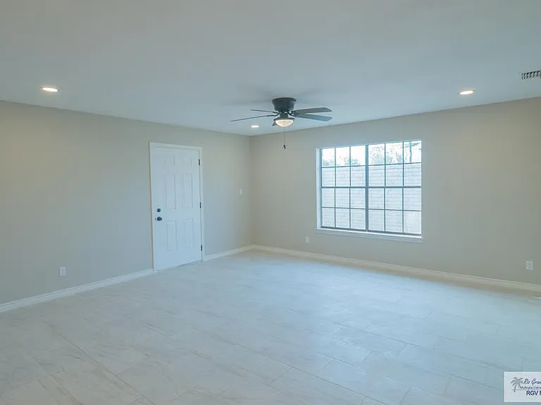 23919 Ellie Ln — Photo 36